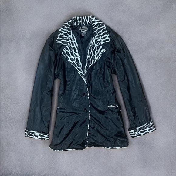 Black and White Animal Print Jacket - Picture 2 of 5